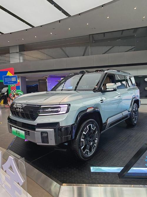佛山136比亚迪方程豹硬派越野的爆款，英菲尼迪35周年与你共成长